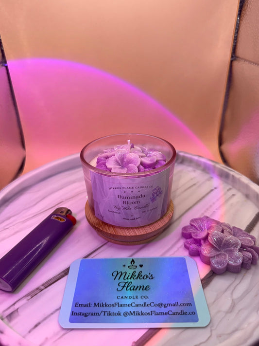 Iluminada Bloom Candle❀